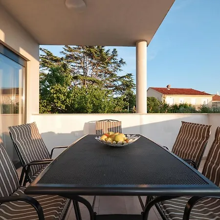 Apartment Mato 1 Zadar