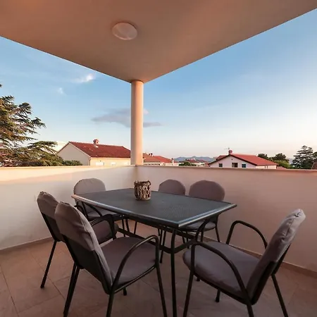 Mato 1 Apartment Zadar