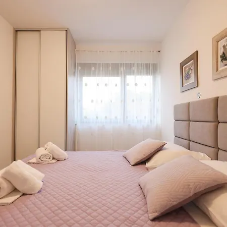 Mato 1 Apartment *