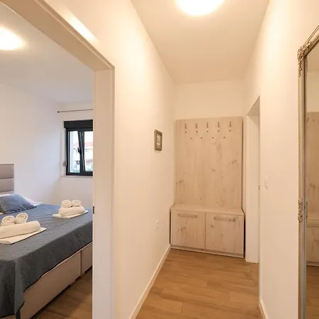 Mato 1 Apartment Zadar